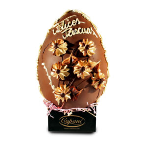 Huevo decorado x 2 kg.